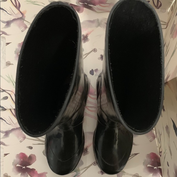 Michael Kors Sutter Rain Boots - Womens Size 7 - Picture 4 of 6